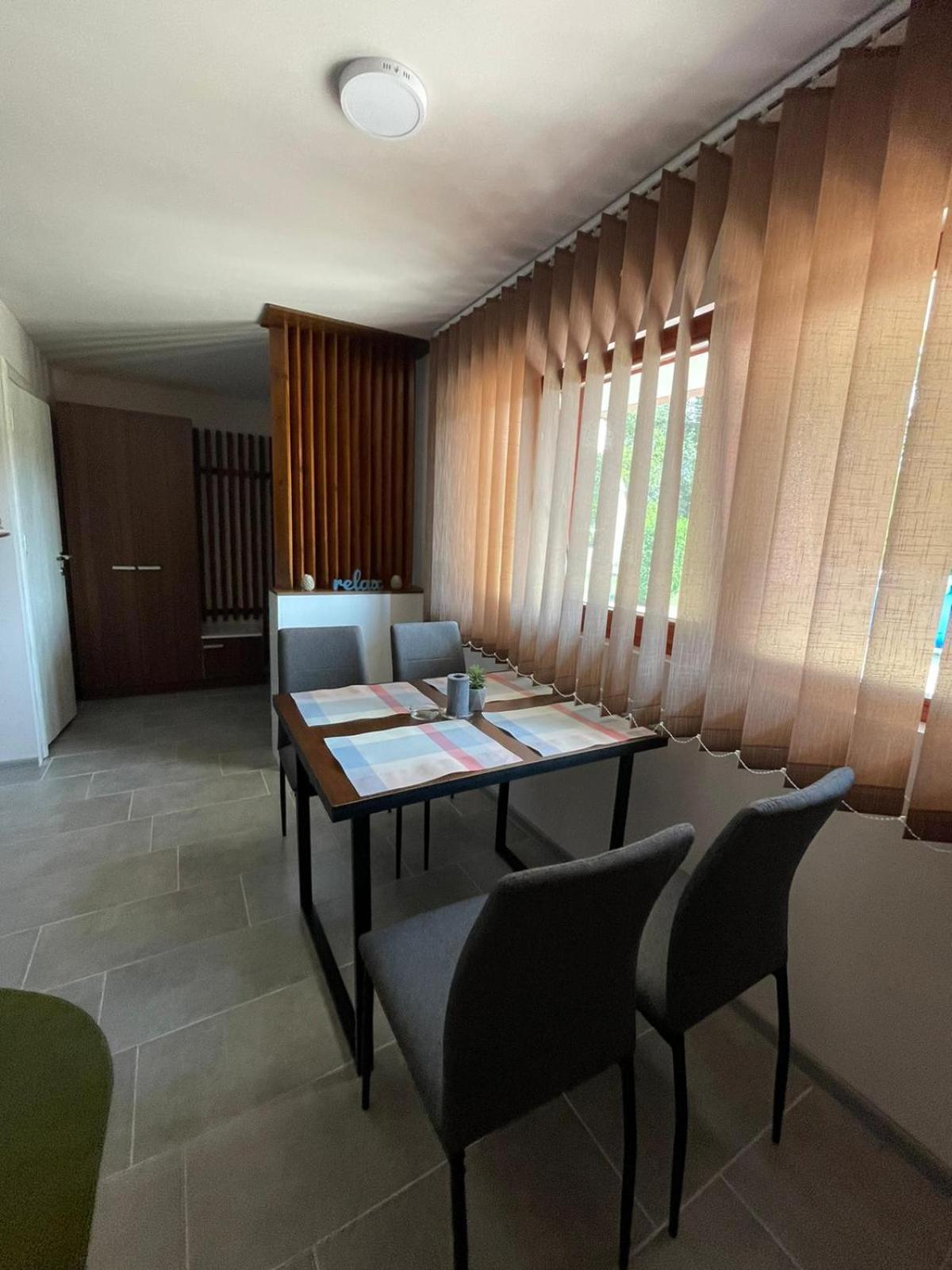 Apartmani Morava 54 Kocino Selo Zewnętrze zdjęcie